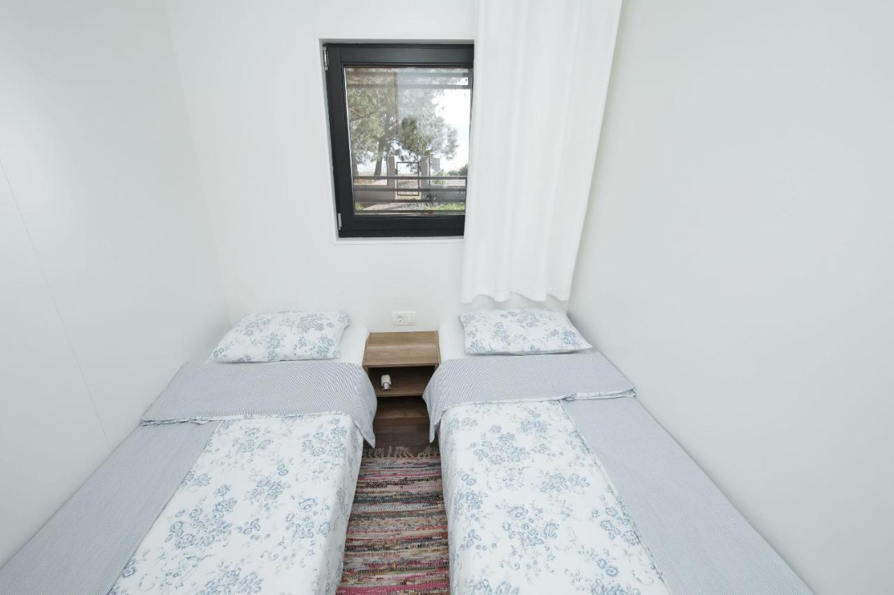 Mobile Home Safir Biograd Na Moru Exteriér fotografie