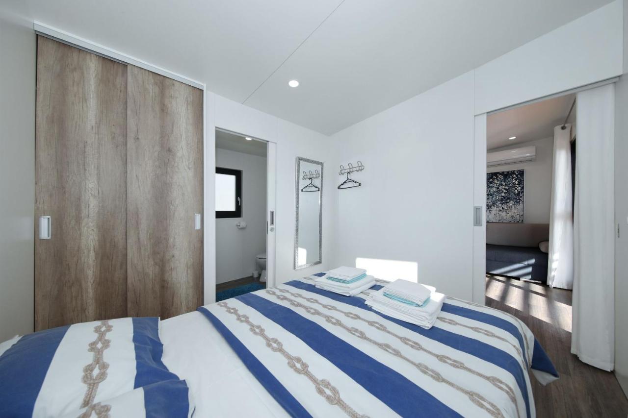 Mobile Home Safir Biograd Na Moru Exteriér fotografie